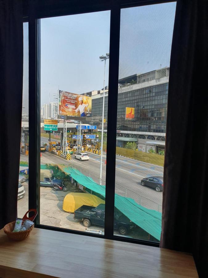 Baan Wualamphong บ้านวัวลำพอง Bangkok Bagian luar foto