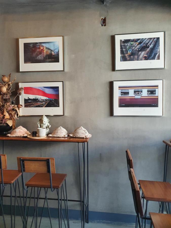 Baan Wualamphong บ้านวัวลำพอง Bangkok Bagian luar foto