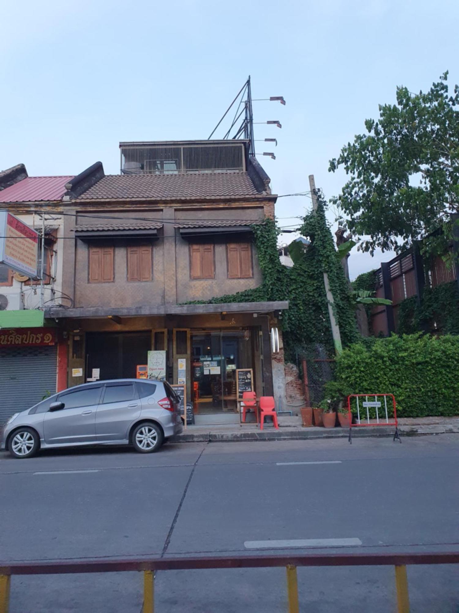 Baan Wualamphong บ้านวัวลำพอง Bangkok Bagian luar foto