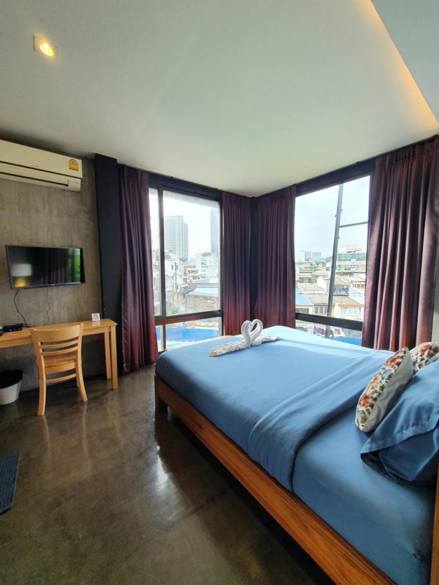 Baan Wualamphong บ้านวัวลำพอง Bangkok Bagian luar foto